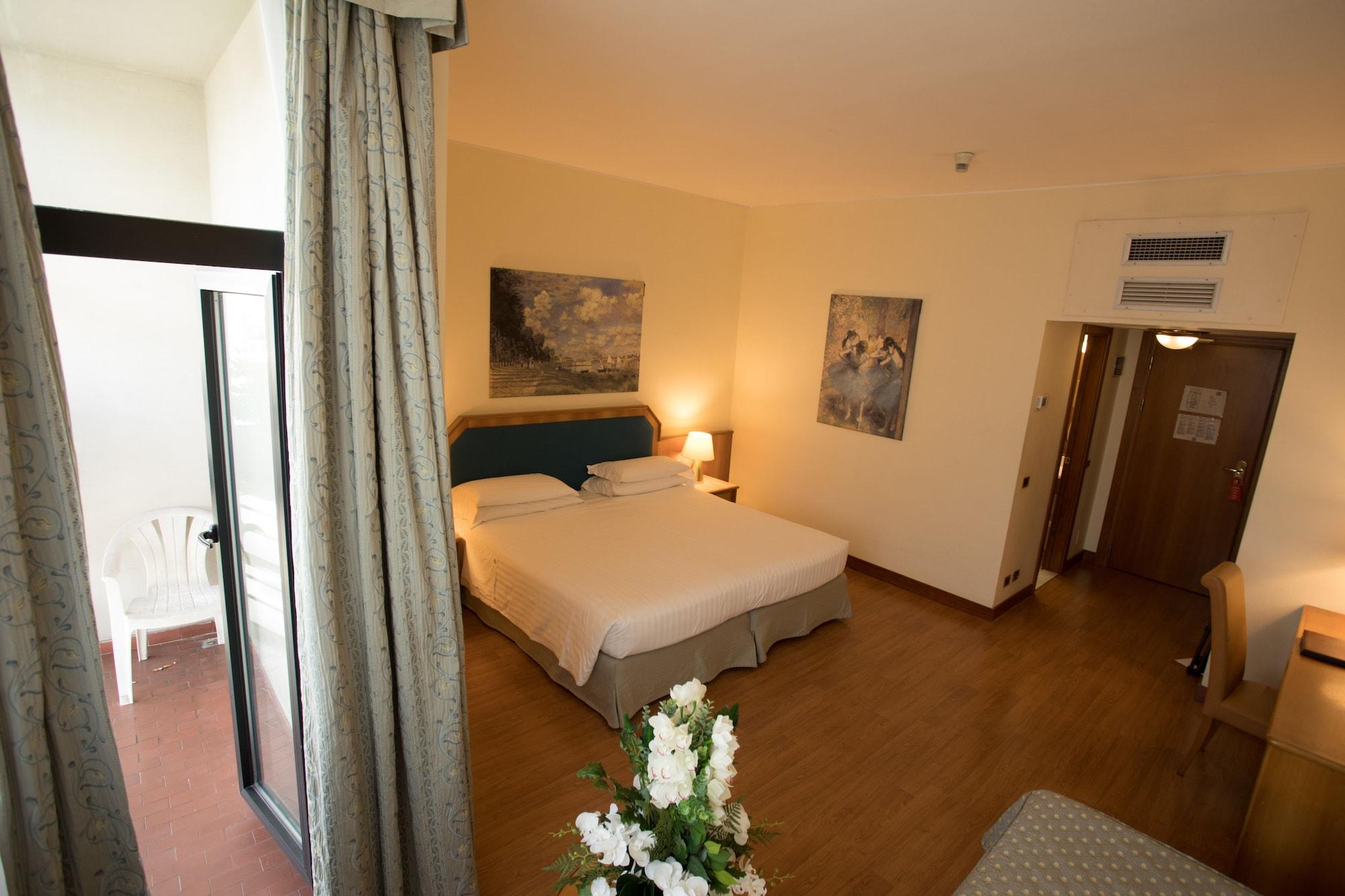 Ih Hotels Milano Eur - Trezzano Sul Naviglio Buitenkant foto