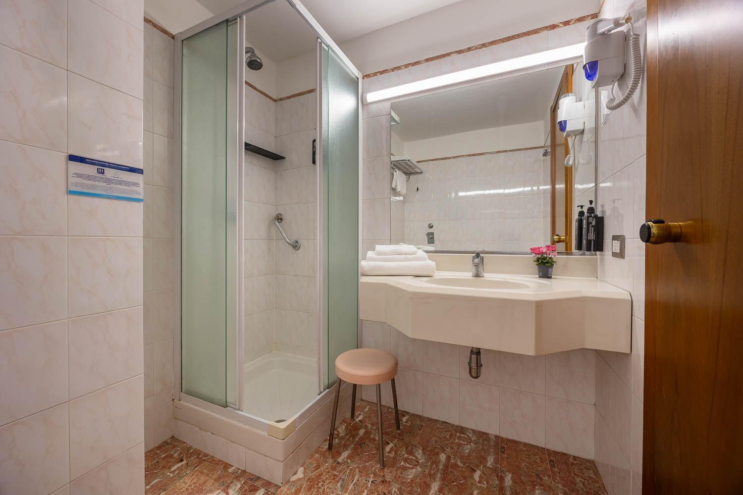 Ih Hotels Milano Eur - Trezzano Sul Naviglio Buitenkant foto
